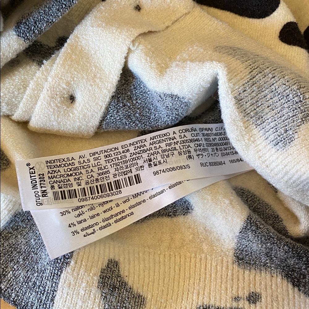 Zara Black and White Patterned Sweater - Picture 8 of 9